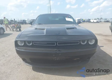 2019 Dodge Challenger Sxt z USA, uszkodzony, nr VIN 2C3CDZAG1KH711954